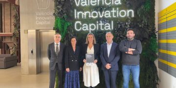 El informe ‘Microchips España 2025’ propone una nueva estrategia española de semiconductores alineada con el informe Draghi y la European Chips Act