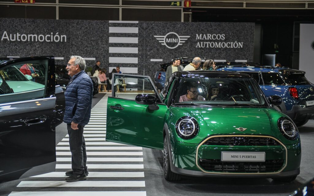 mini coche feria del automovil valencia 2024