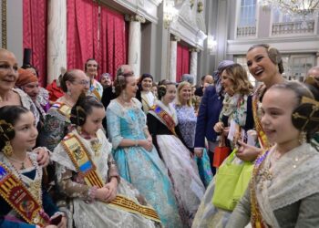 Las Fallas Municipales de Valencia 2025 serán accesibles e internacionales gracias a la IA