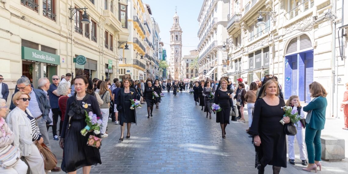Valencia celebra la festividad de Sant Vicent Ferrer 2025 con altares, ‘Miracles’ y actos tradicionales