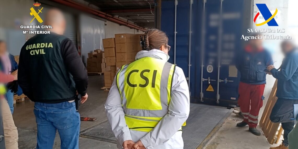 Cazan 21 coches de lujo robados rumbo a África en Valencia