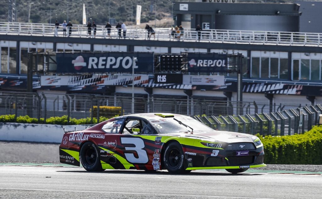 NASCAR coche