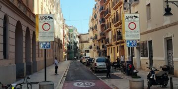 La APR de Ciutat Vella ya está disponible en Google Maps y Waze: consulta rutas y restricciones