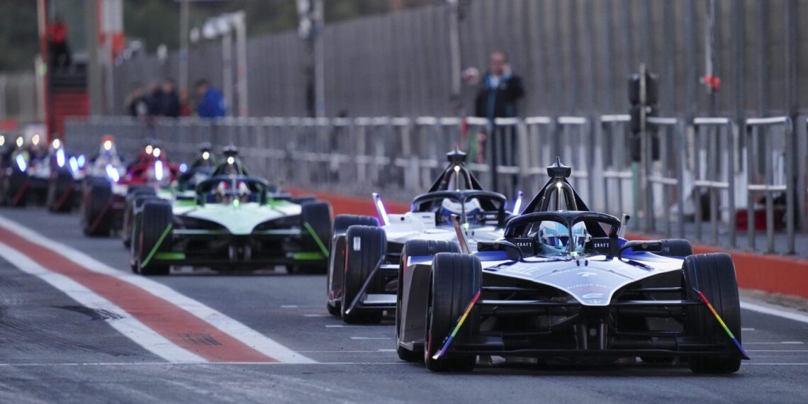 La Fórmula E llega a Valencia con tests femeninos y de pretemporada 2025