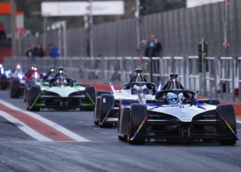 La Fórmula E llega a Valencia con tests femeninos y de pretemporada 2025