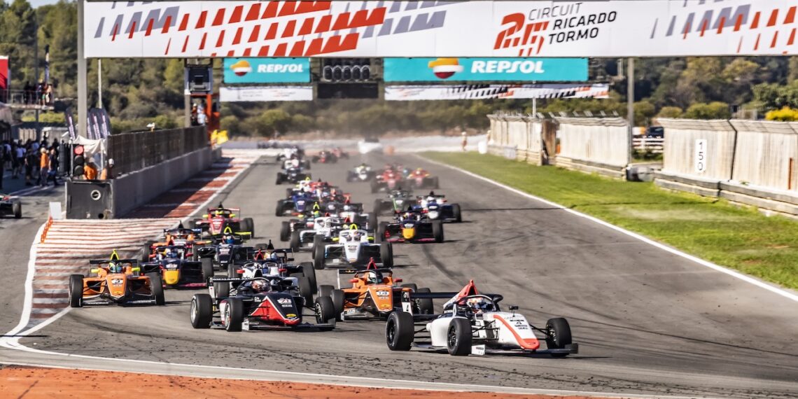 NAPA Racing Weekend en Valencia 2025: Campeonato de España de Fórmula 4, Toyota GR Cup y GT CET