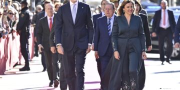 Así fue la visita de Su Majestad el Rey en Valencia: imágenes