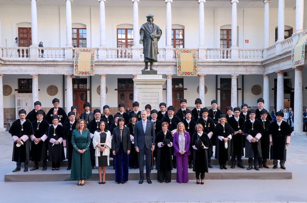 1125 Obertura curs academic universitats 27