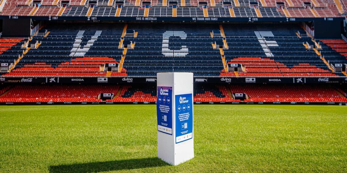 Los tapones de Mestalla renacen en pistas deportivas