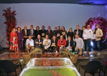 La Diputación de Valencia nombra a cinco embajadores digitales del medio rural en el MuVIM