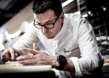 Ricard Camarena, Sanchis, Artiga y Mira: orgullo cultural de Valencia