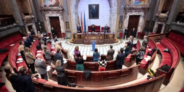 Valencia aprueba presupuesto récord 2026: 1.250 millones