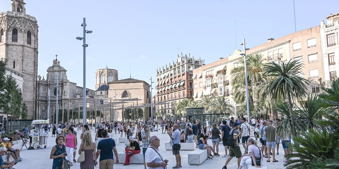 Valencia enciende las cámaras de la ZBE: vigilan, pero aún no multan
