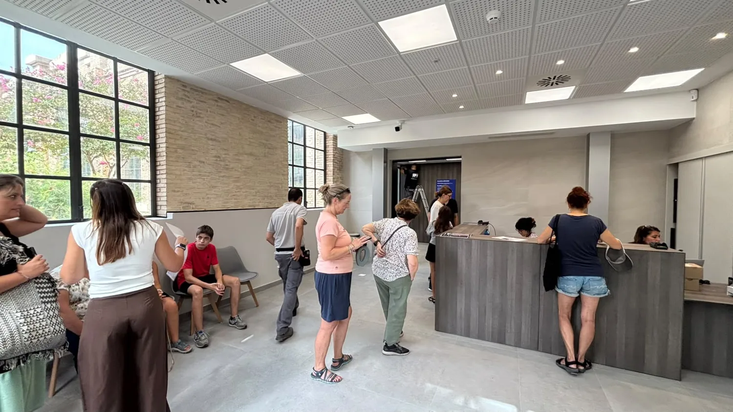Puertas abiertas — Atención al público en el Polideportivo Parc Central